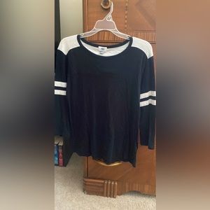 Old Navy 3/4 sleeve shirt size medium